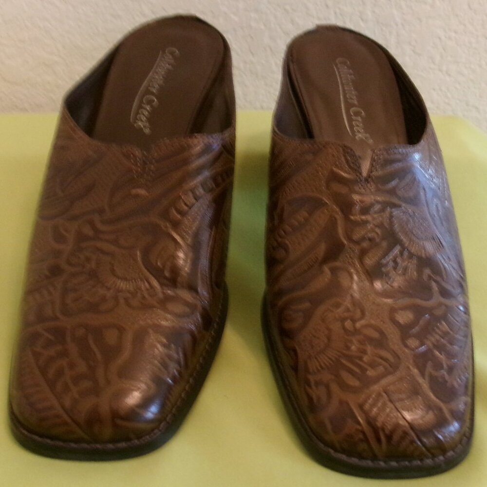 Like New, Coldwater Creek, Two Tone Brown Size 7, Embossed Leather Mules